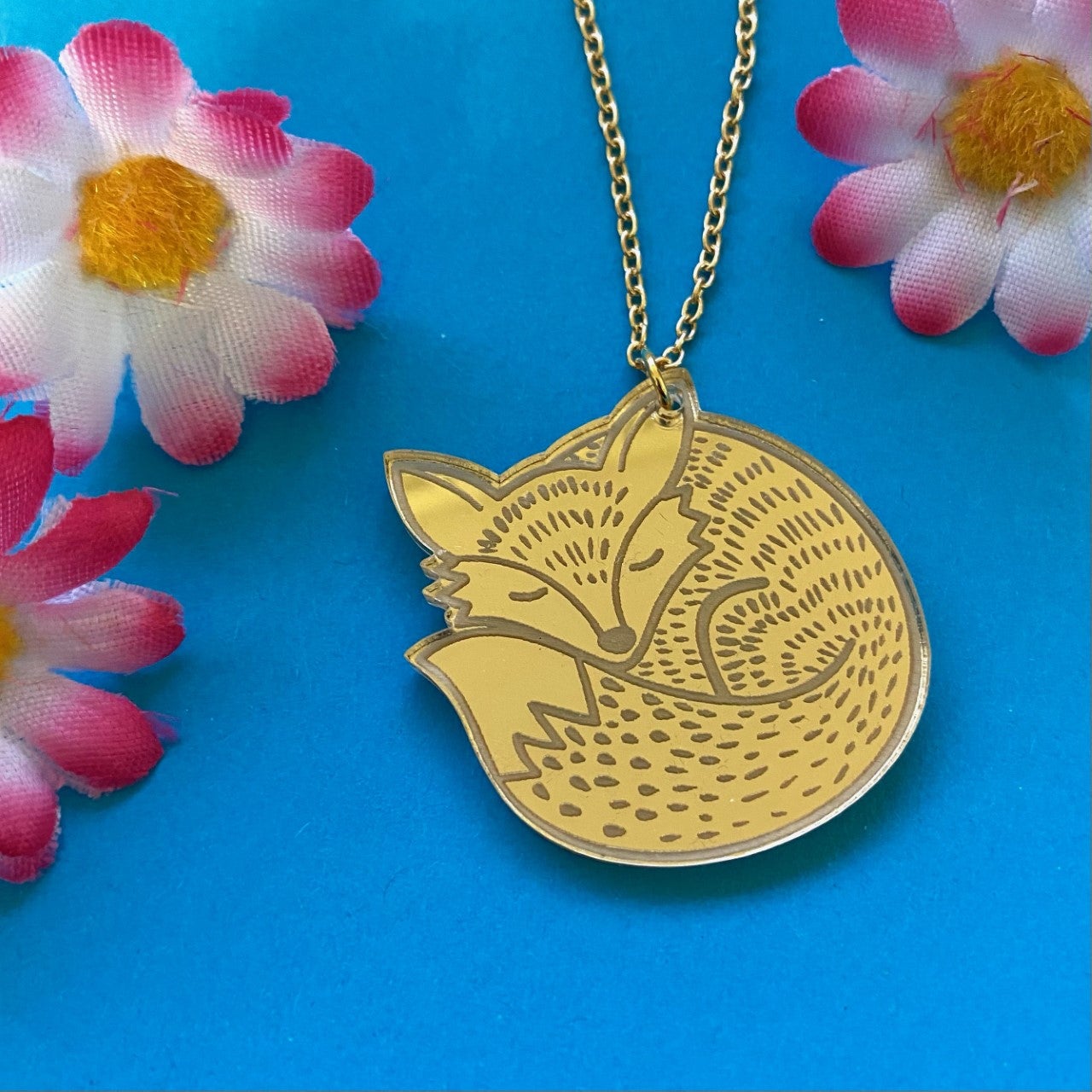 Love Boutique Fox Acrylic Pendant Necklace Gold Cute – Minimum Mouse