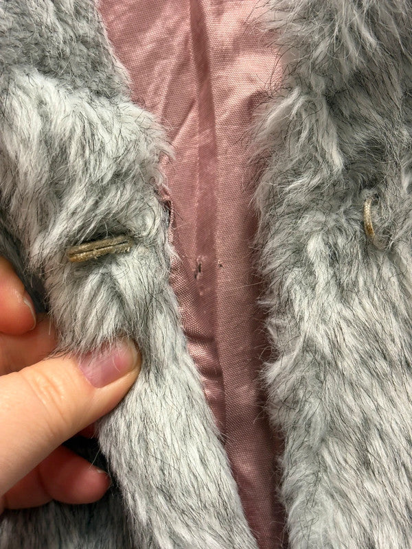 Vintage 60’s 70’s Grey Faux Fur Cape S/M 10 12 Elegant True Retro
