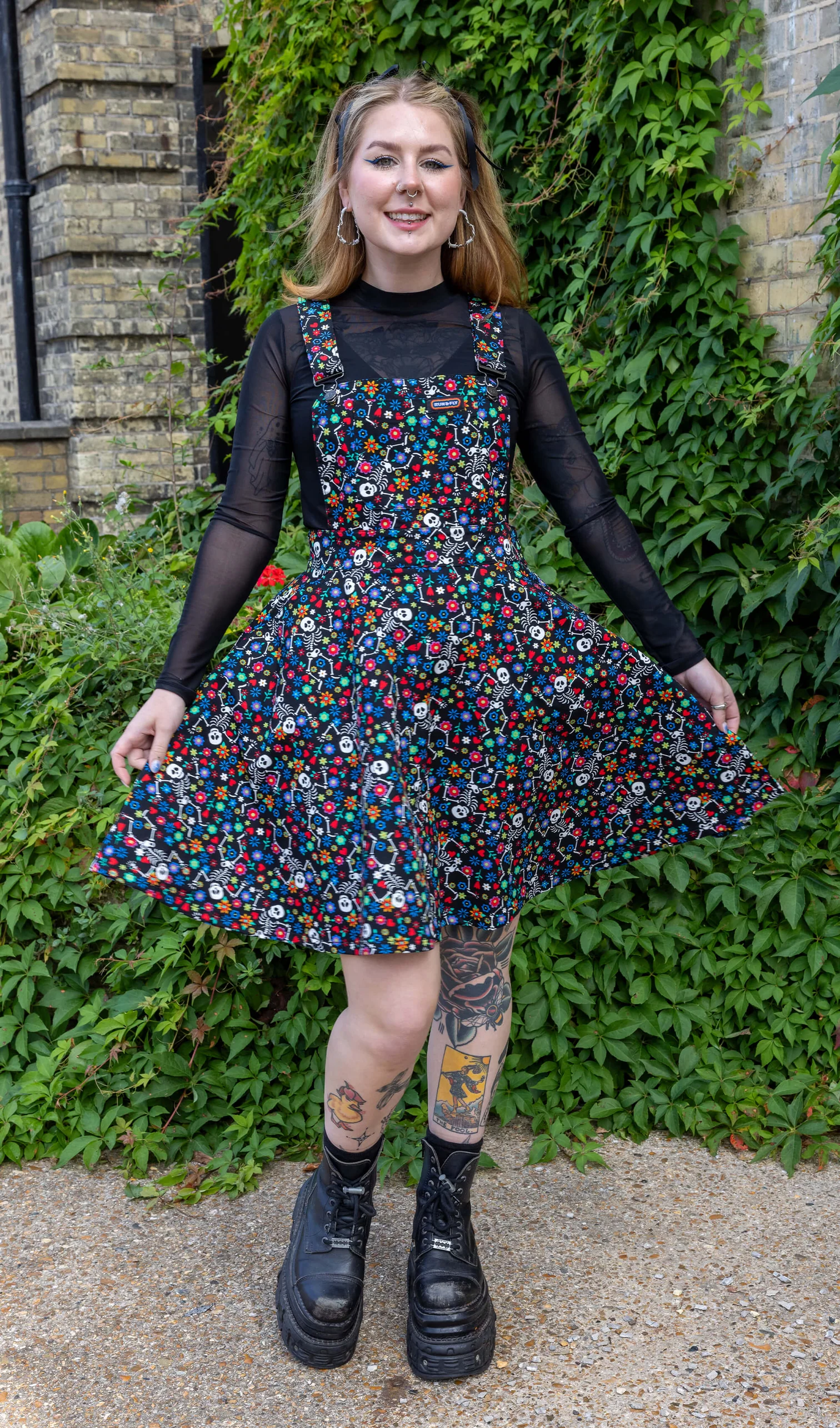 Run and Fly 70's Boogie Bones Pinafore Dungaree Dress Flared Circle Skater Skirt Minimum Mouse Run and Fly 70's Boogie Bones Pinafore Dungaree Dress Flared Circle Skater Skirt Minimum Mouse