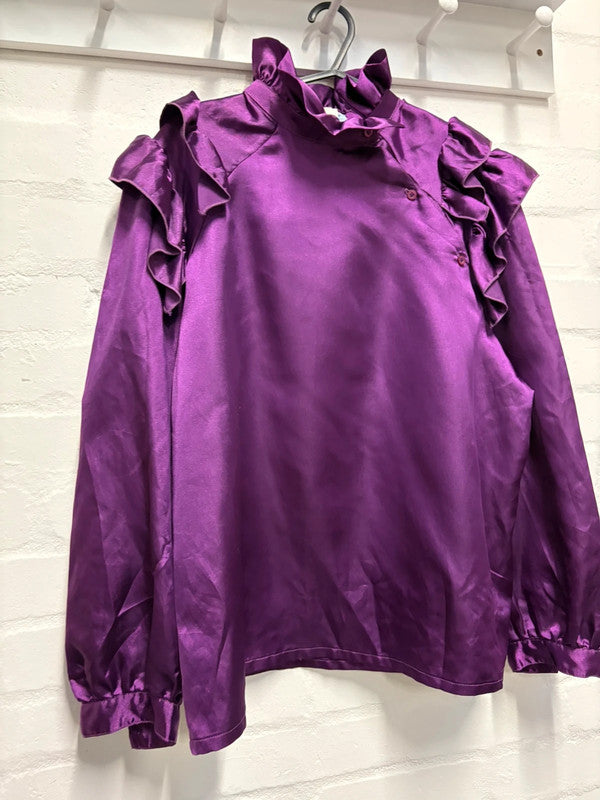 Vintage Blouse 10 12 Purple Satin Ruffle Shoulders True Retro Dramatic