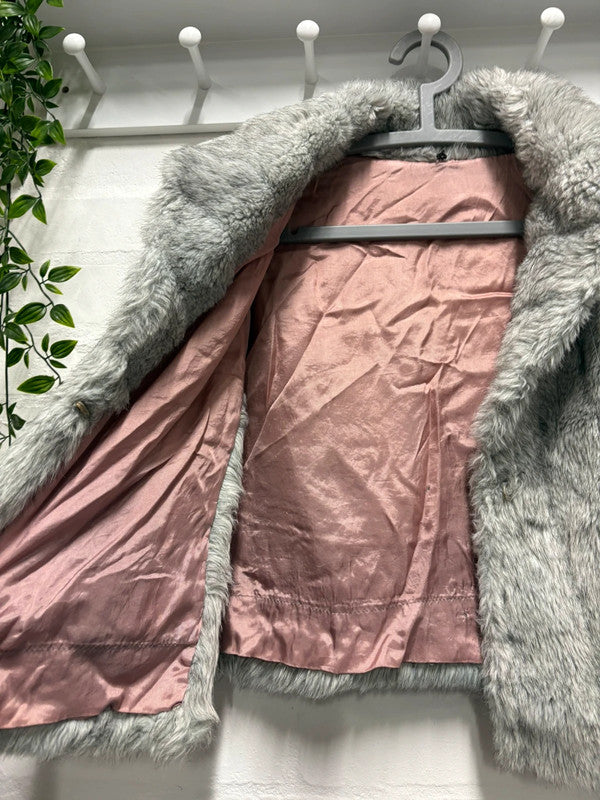 Vintage 60’s 70’s Grey Faux Fur Cape S/M 10 12 Elegant True Retro