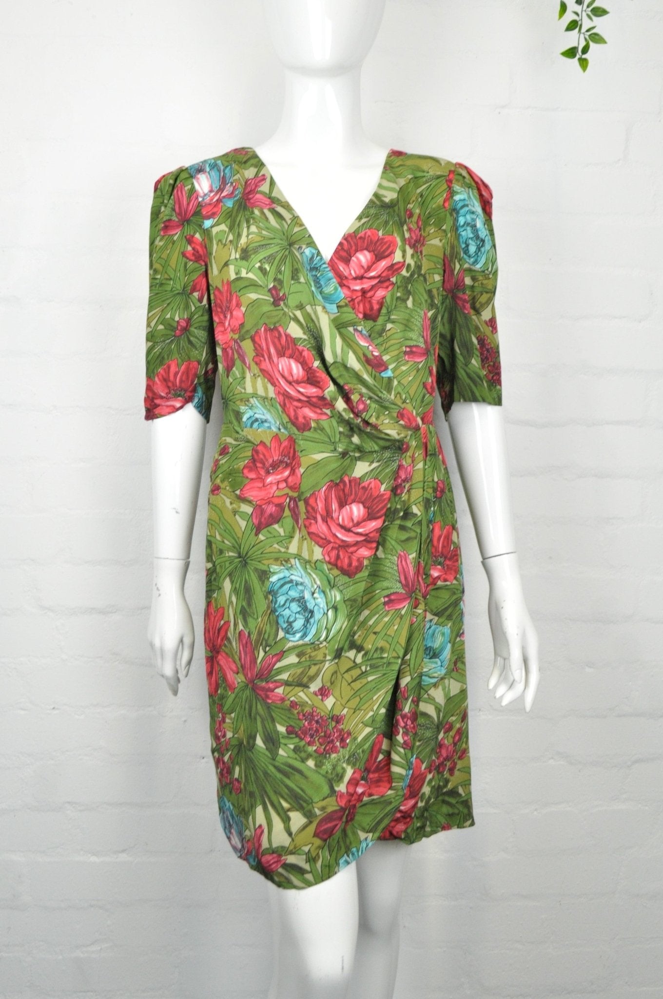Vintage 60 s Blue Pink Floral Pastel Bow Trim Mini Dress 8