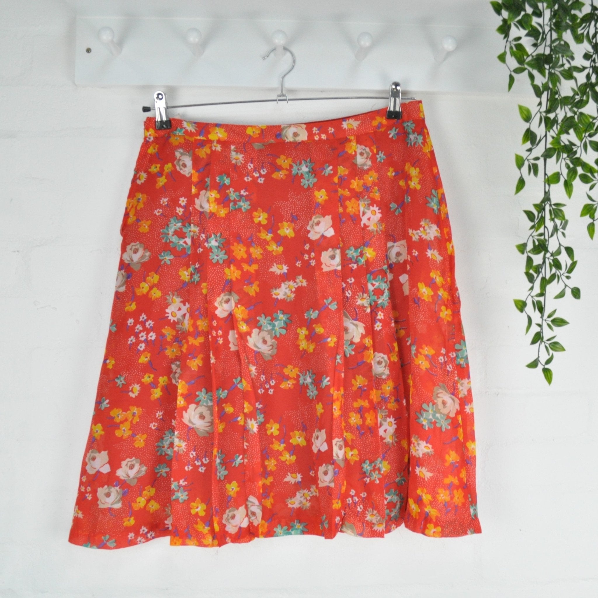 Vintage 70 s 80 s Red Floral Midi Skirt 14 Minimum Mouse