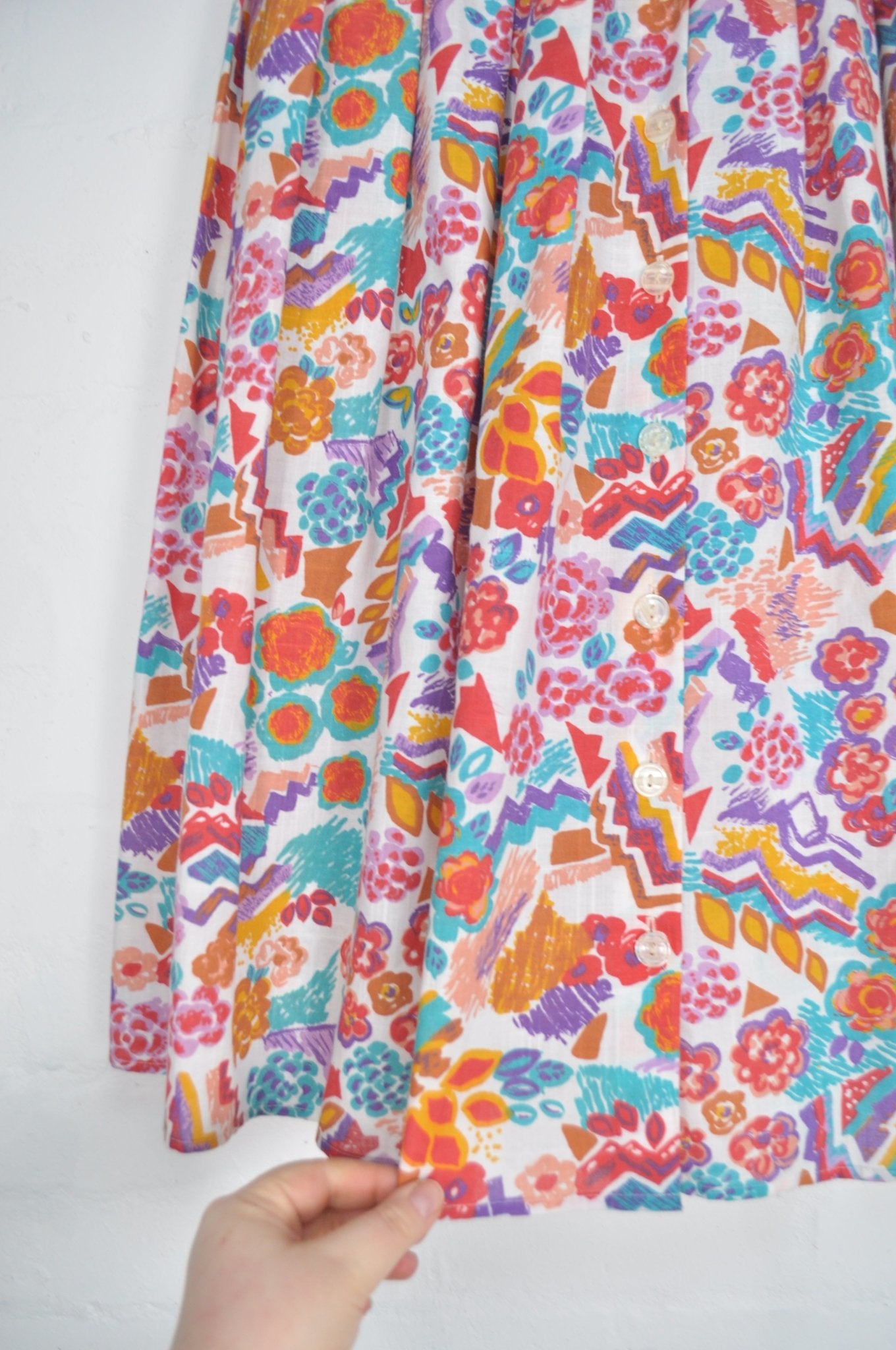 Vintage 80's Graphic Tropical Print Pleated Midi Skirt 10-12 - Minimum Mouse